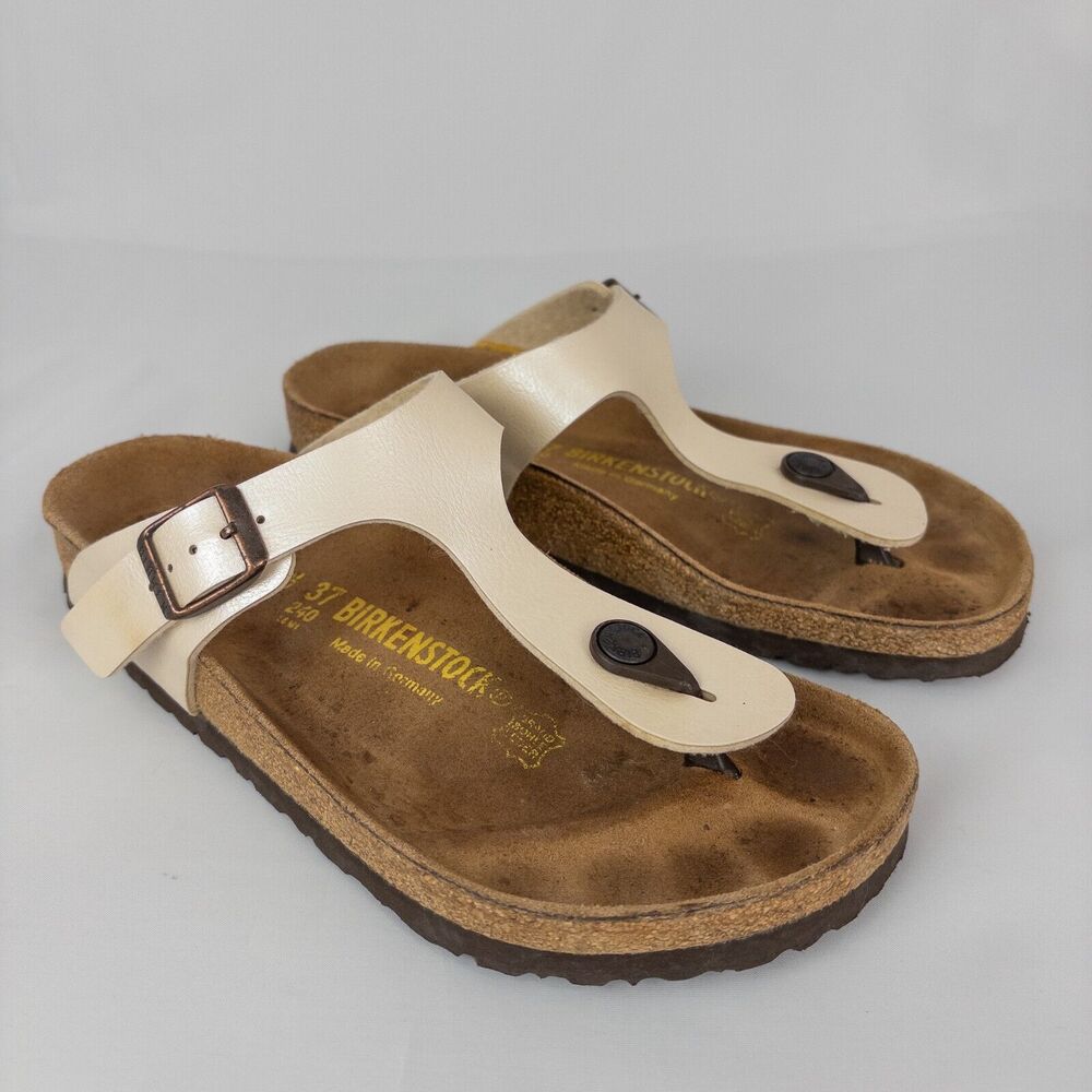 Birkenstock Gizeh Sandals Size 37 (7) Gold Leather Thong Comfort Cork